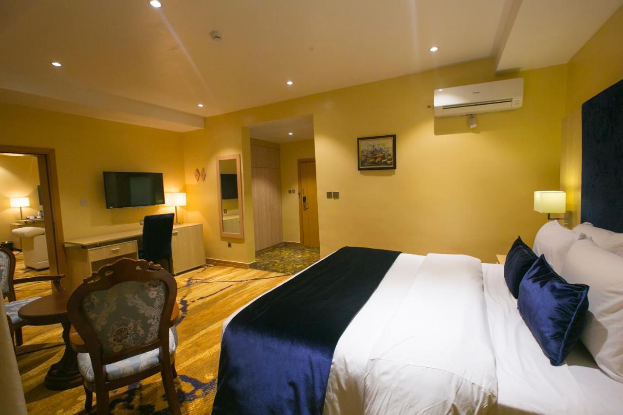 Bon Hotel Elvis Mobushipe Zewnętrze zdjęcie