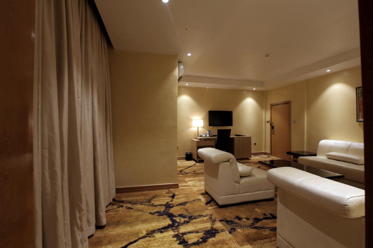 Bon Hotel Elvis Mobushipe Zewnętrze zdjęcie
